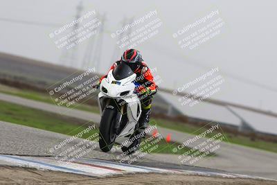 media/Nov-29-2025-TrackDaz (Sat) [[10ae2d9bce]]/B Group/Session 4 (Wheelie Bump)/